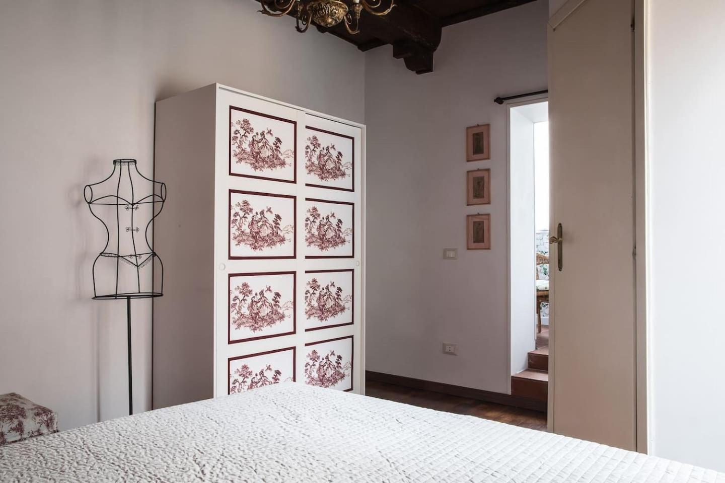 Crispi Deluxe 2 Bedroom Rome Exterior photo
