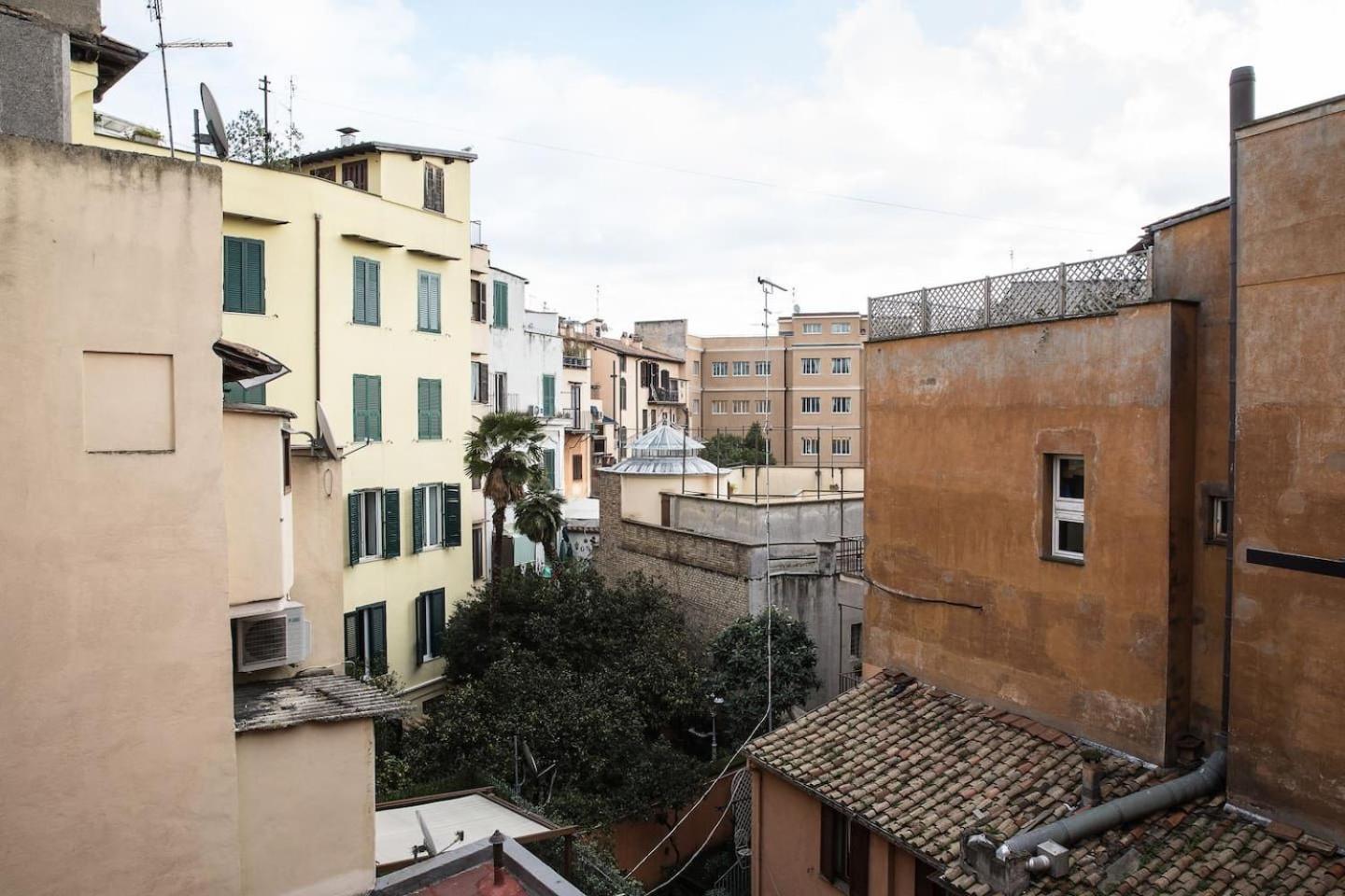 Crispi Deluxe 2 Bedroom Rome Exterior photo